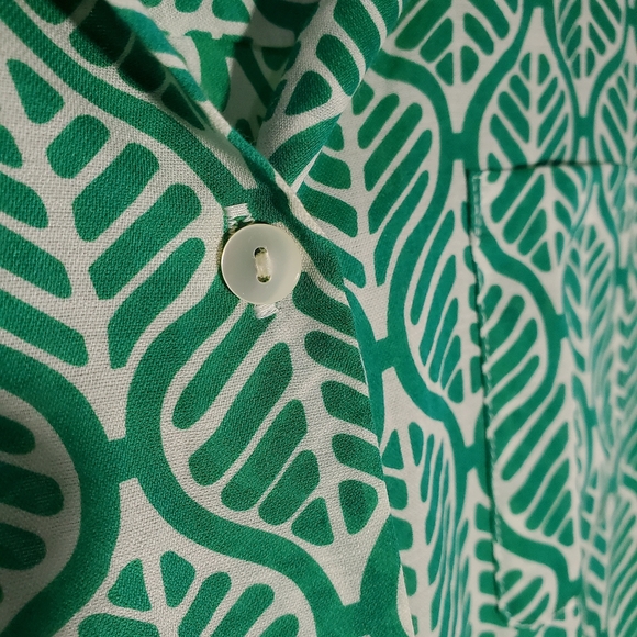 DVF Diane Von Furstenberg Short Sleeve Green Leaf Pattern Blouse Silk Cotton 10 - Picture 3 of 6